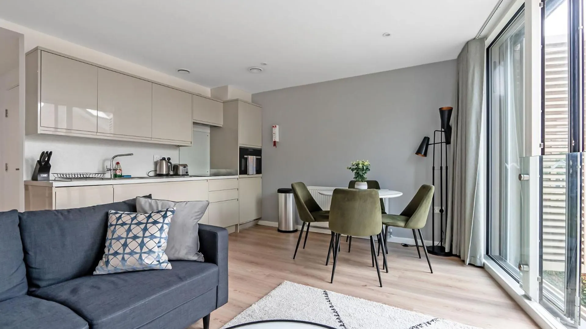 Tailored Stays - Central Cambridge, River Walk Apartments